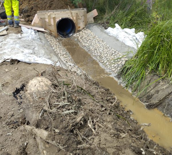 Pipeline installation works for the drainage channel in the Podbrđe settlement